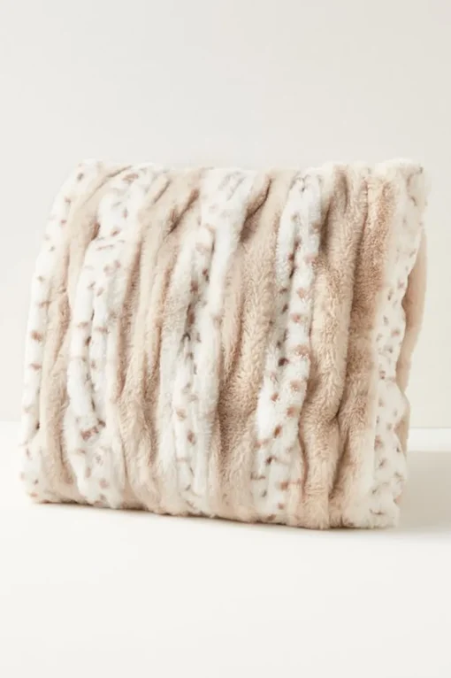 Discount Soft Surroundings La Parisienne Faux Fur Pillow