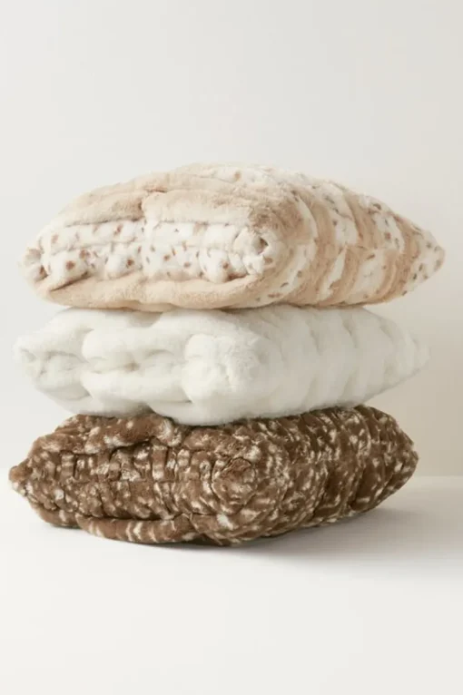 Discount Soft Surroundings La Parisienne Faux Fur Pillow